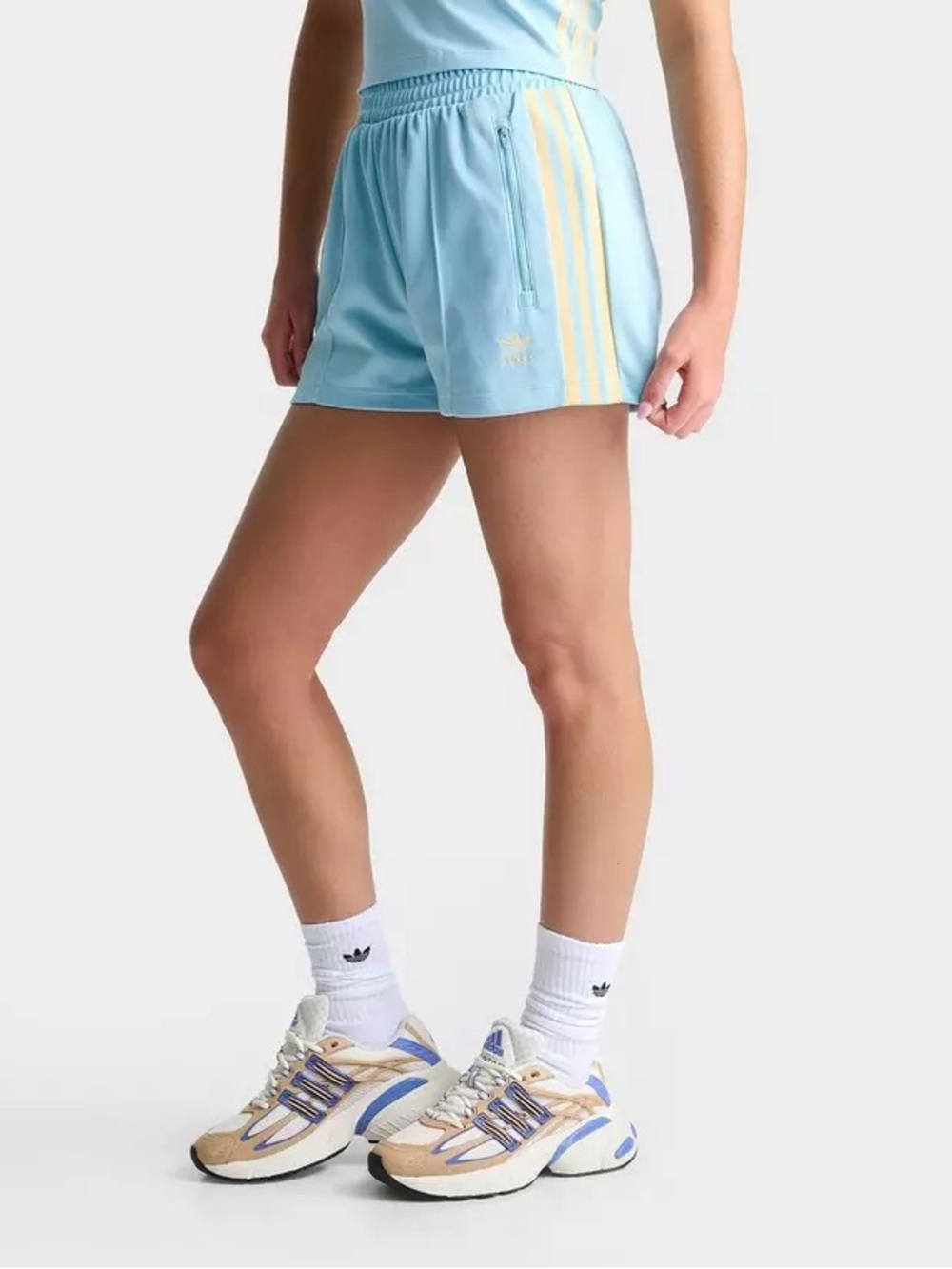 Adidas Classic Short - Picture 2 of 5